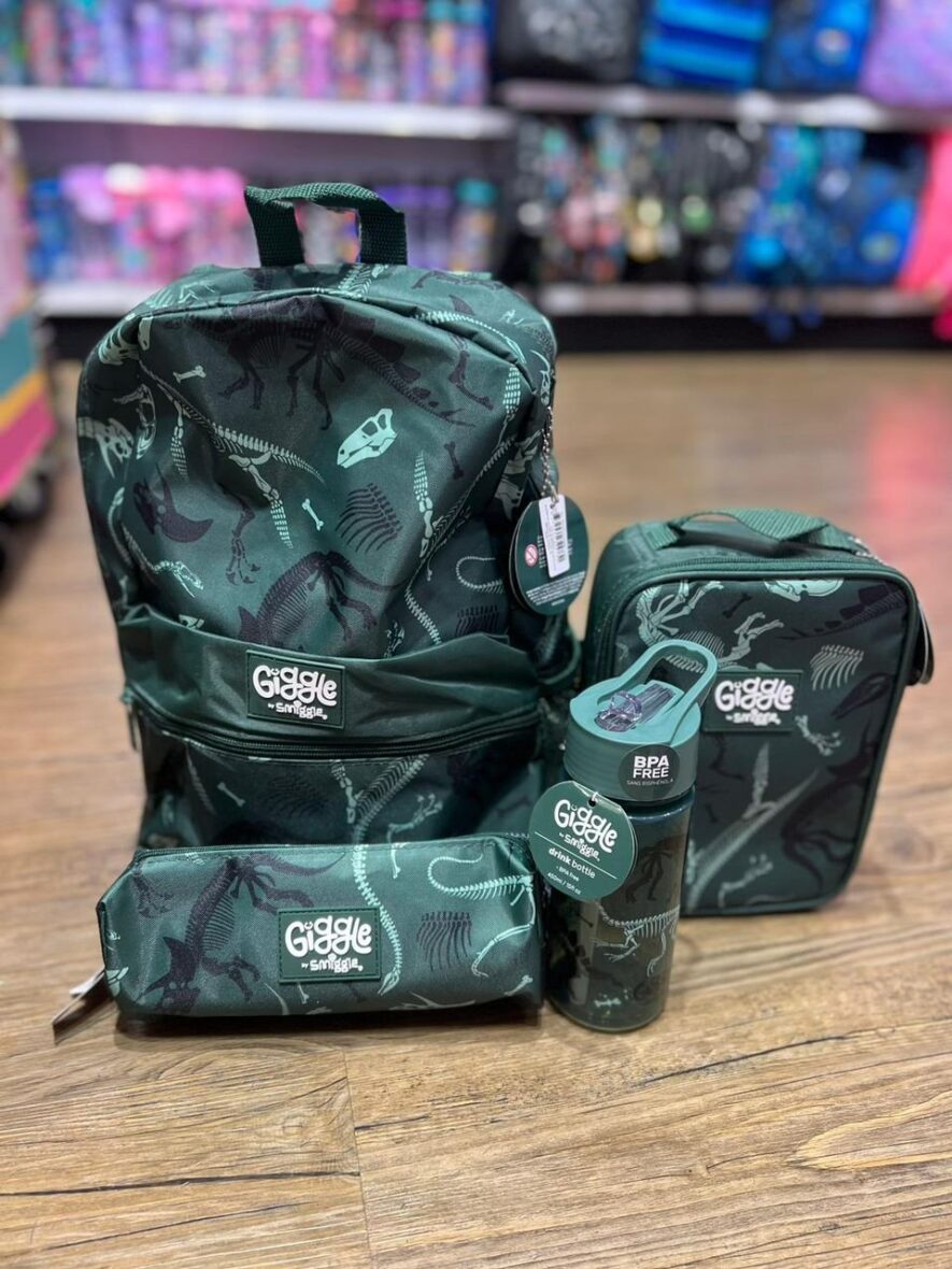 Giggle by Smiggle (4 piece Set)