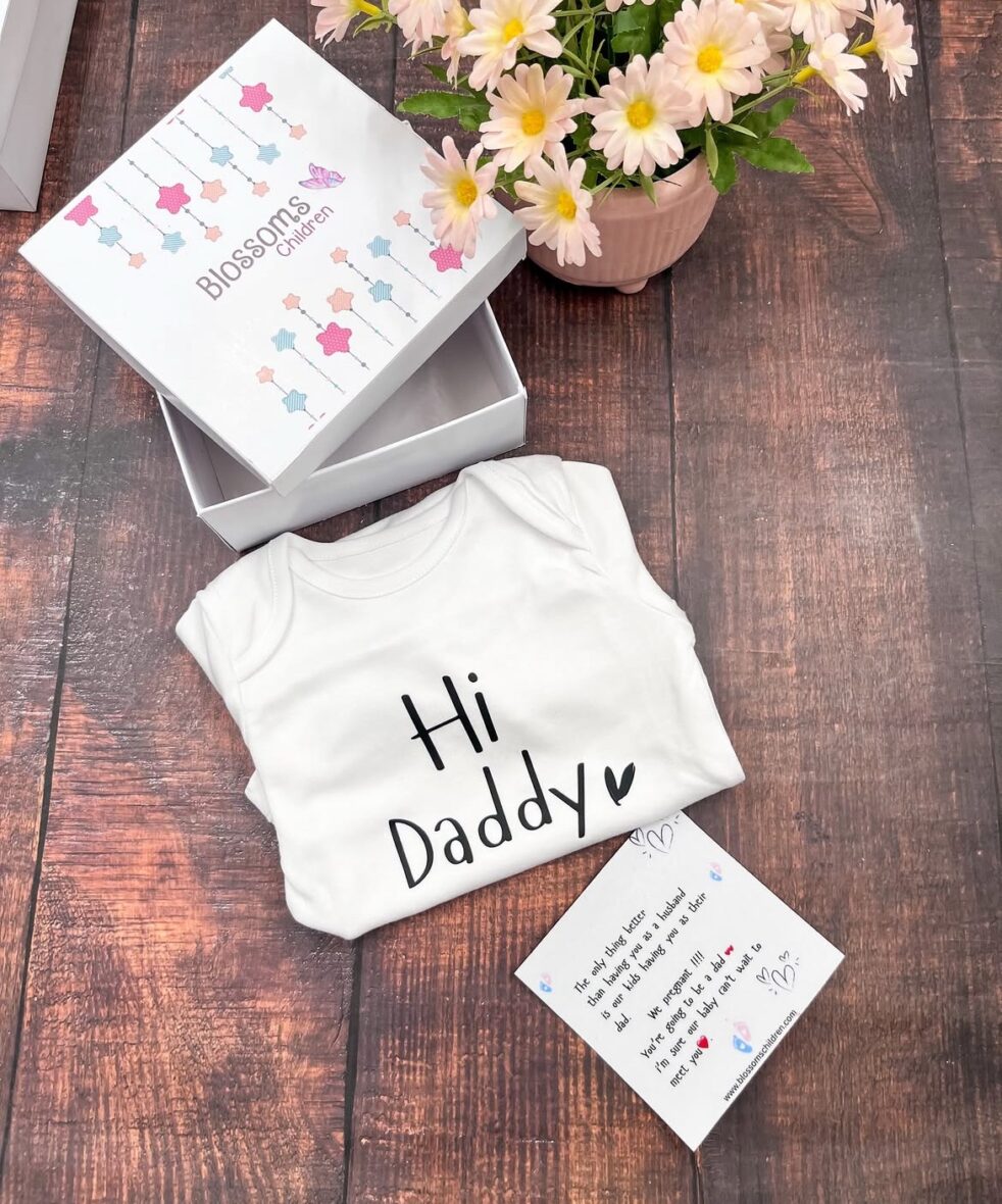 Blossoms Gift Box set 
(Pregnancy reveal )